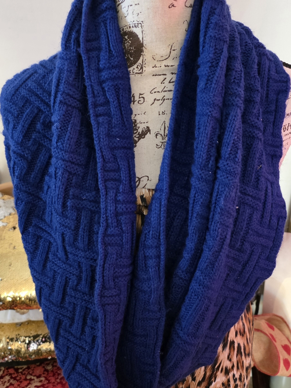 Cozy Cable Knit Infinity Scarf - Blue